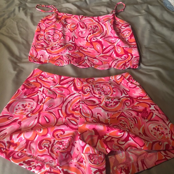Lilly Pulitzer 2 Piece Romper Size 6 - Picture 2 of 3